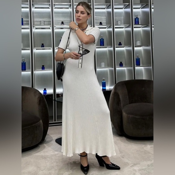 White Ribbed Maxi Dress with Buttons - Picture 5 of 16